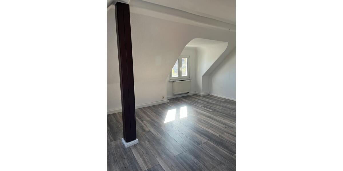 Dachgeschoßwohnung Lauchhammer - 2 Zimmer, 54 m&sup2;, 465&euro; | Angebot:26425436