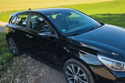 Hyundai i30 150.000 km 11.200 &euro; Falkenstein 93167