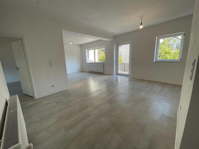 Verkauf ohne Markler 2 Familienhaus mit Garten und Garage