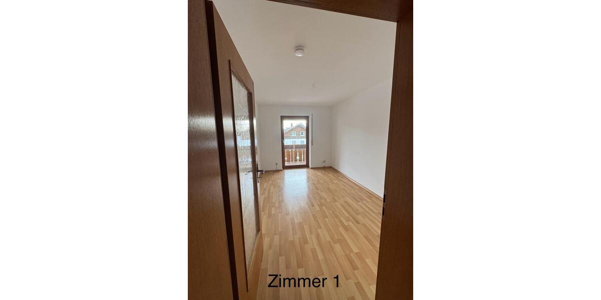 Etagenwohnung Immenstadt im Allgäu - 5 Zimmer, 141 m&sup2;, 2.200&euro; | Angebot:25284784