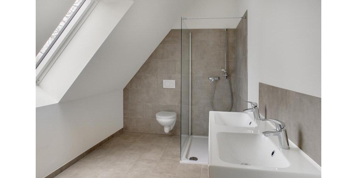 Reihenhaus Rieseby - 6 Zimmer, 200 m&sup2;, 2.100&euro; | Angebot:26230275