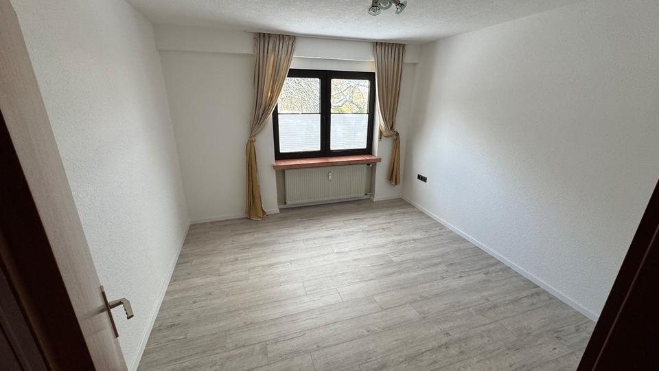 Wohnung - 80qm + Terrasse - 66663 Merzig-Mechern, Westring 3 zimmer