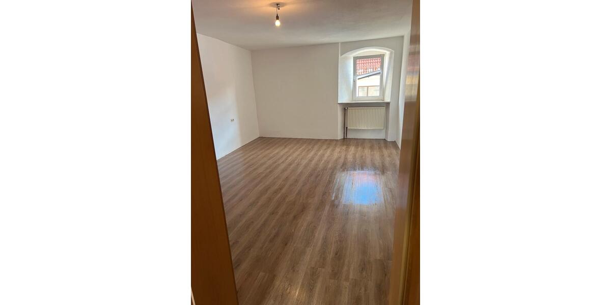 Reihenhaus Thiersheim - 5 Zimmer, 163 m&sup2;, 1.150&euro; | Angebot:22709151