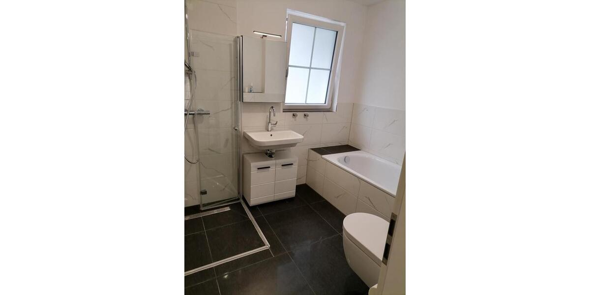 Doppelhaushälfte Gilching - 7 Zimmer, 137 m&sup2;, 2.750&euro; | Angebot:24889916