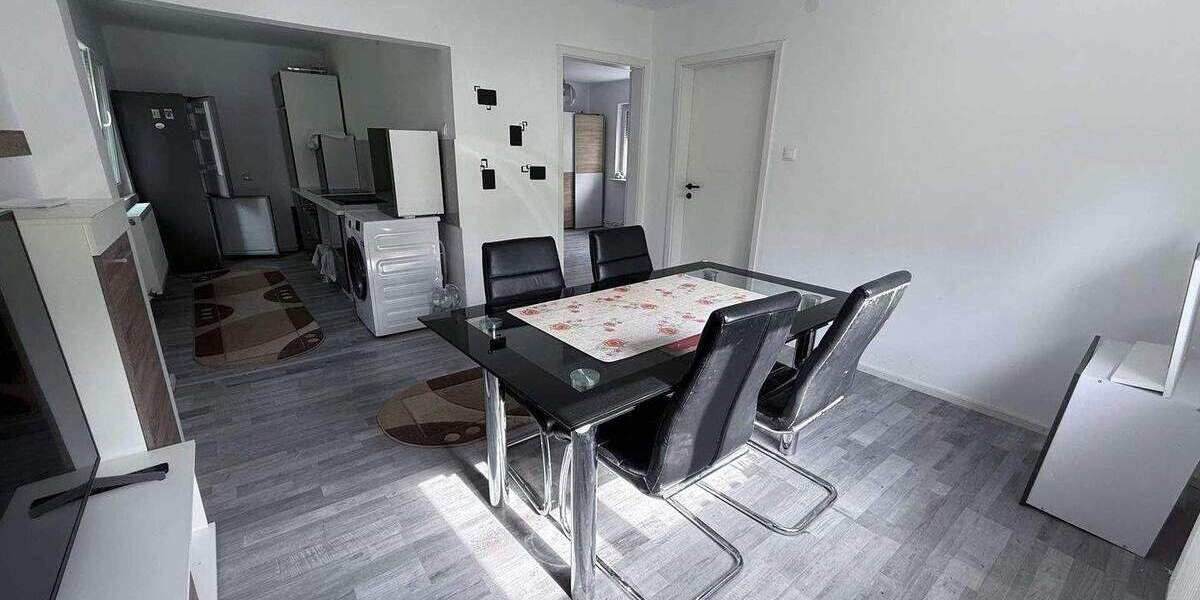 Mehrfamilienhaus, Wohnhaus Hohenroda Oberbreitzbach - 8 Zimmer, 155 m&sup2;, 800&euro; | Angebot:24556023