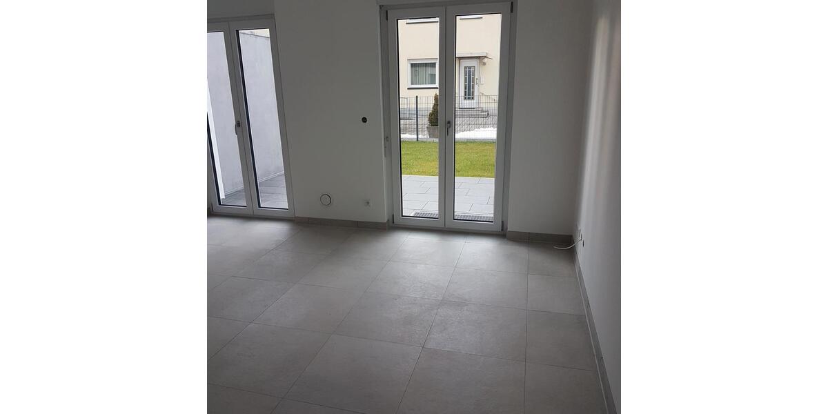 Reihenhaus Augsburg Haunstetten-Siebenbrunn - 5 Zimmer, 138 m&sup2;, 2.270&euro; | Angebot:26539126