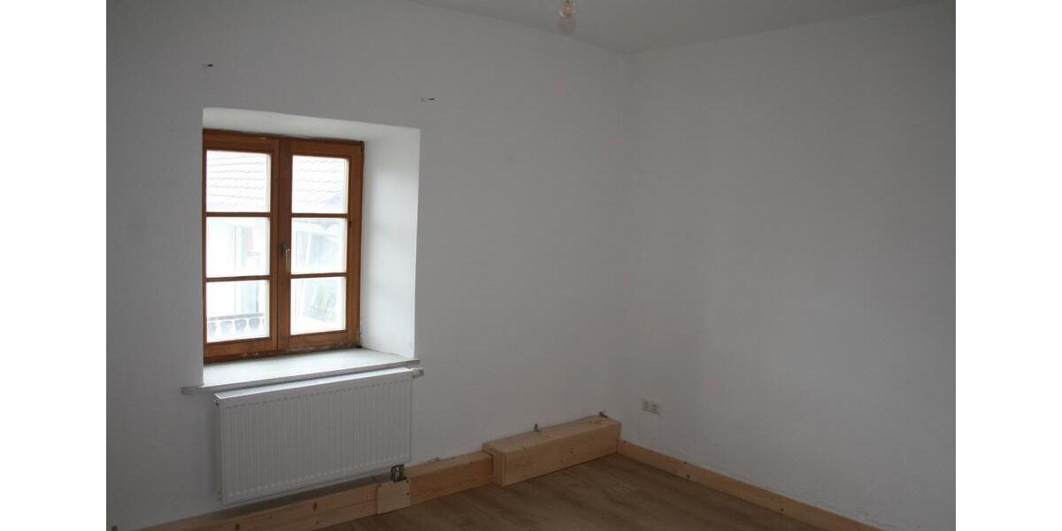 Einfamilienhaus Reisbach Englmannsberg - 8 Zimmer, 300 m&sup2;, 3.000&euro; | Angebot:26383330