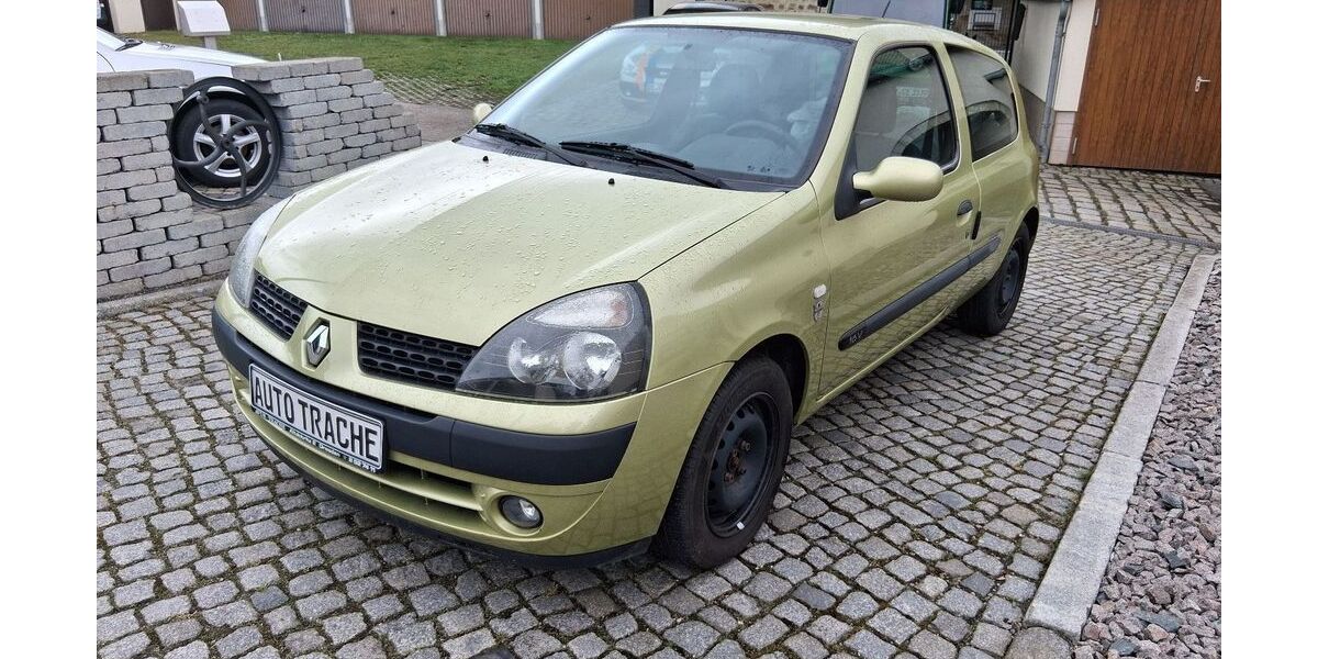 Renault Clio 115.798 km 2.400 &euro; Dresden 01237
