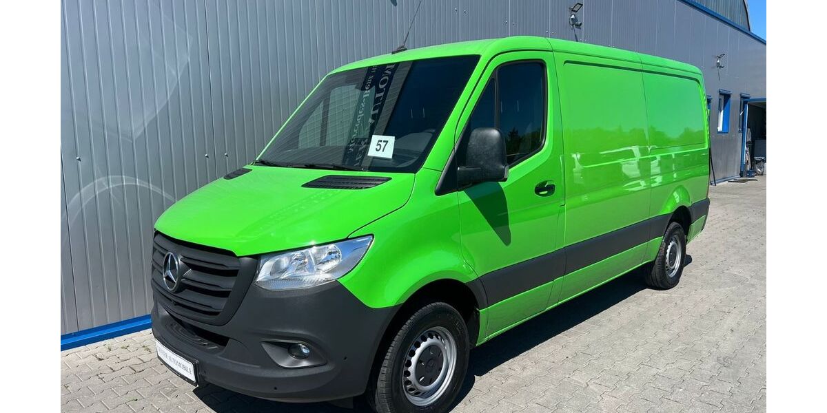 Mercedes-Benz Sprinter 89.707 km 23.799 &euro; Berlin 13055