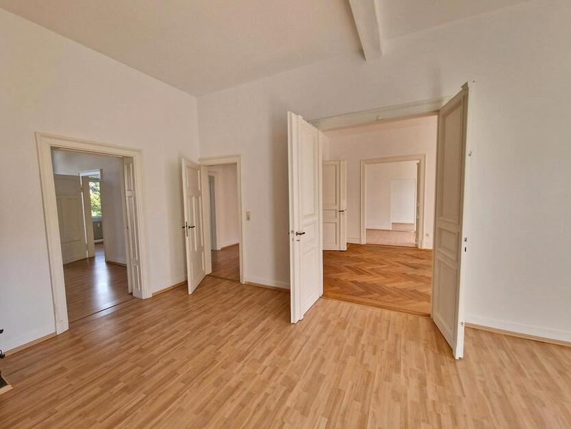 Belétage in bester Lage des Johannesviertels