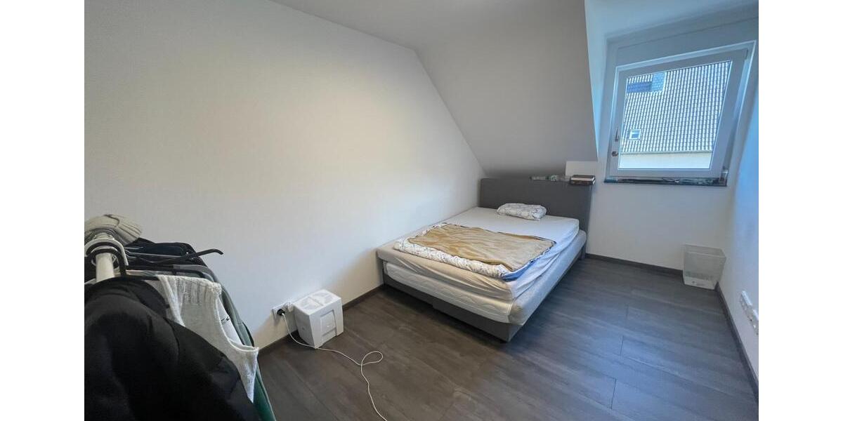 Doppelhaushälfte Hanau Lamboy - 6 Zimmer, 160 m&sup2;, 2.200&euro; | Angebot:25750507