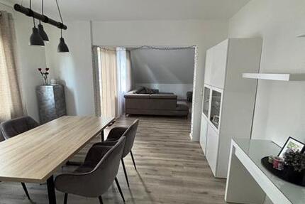 Großzügige Wohnung mit Ausbachmöglichkeit zimmer