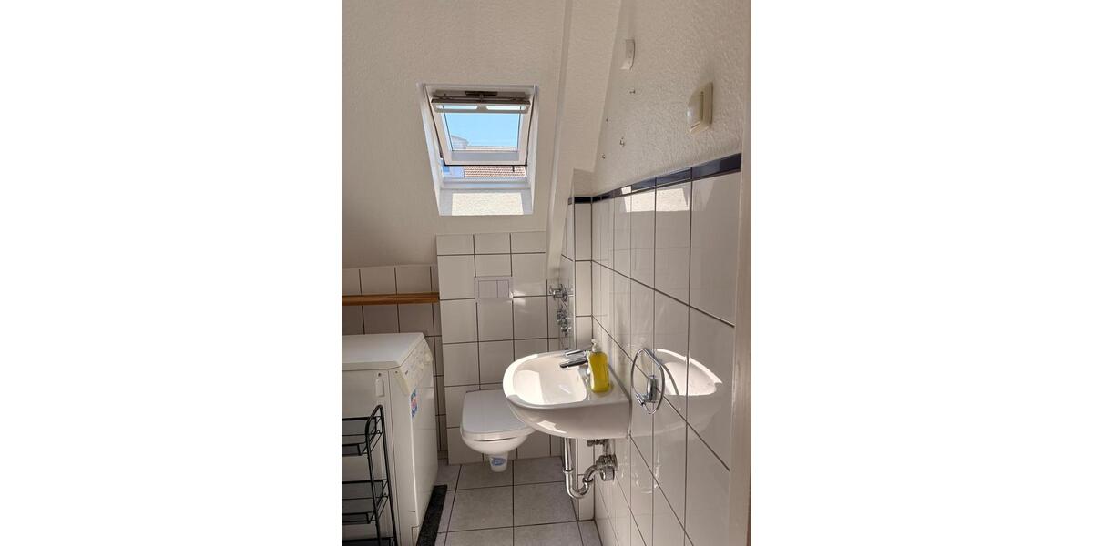 Dachgeschoßwohnung Frankfurt am Main Sachsenhausen - 2 Zimmer, 40 m&sup2;, 790&euro; | Angebot:26680418