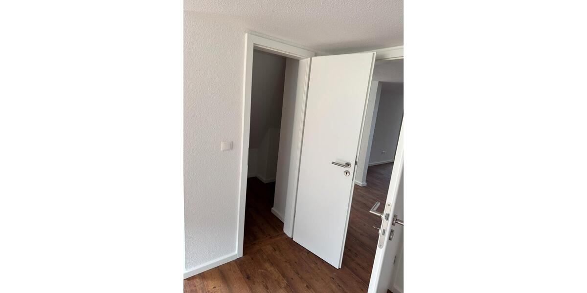 Dachgeschoßwohnung Schleswig - 2 Zimmer, 68 m&sup2;, 815&euro; | Angebot:26456436
