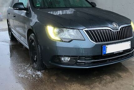 Skoda Superb 179.000 km 10.000 &euro; Mühlhausen 99974
