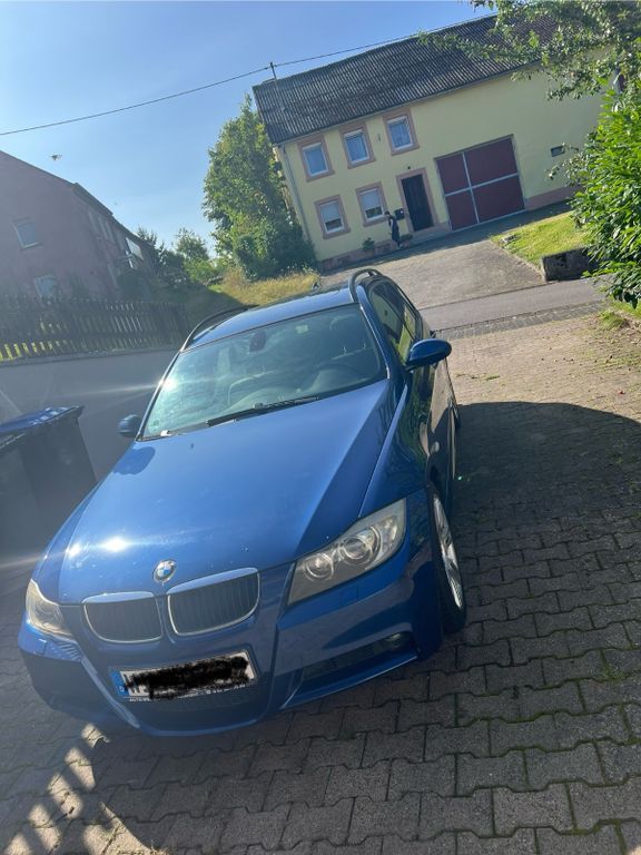 320 Gran Turismo
