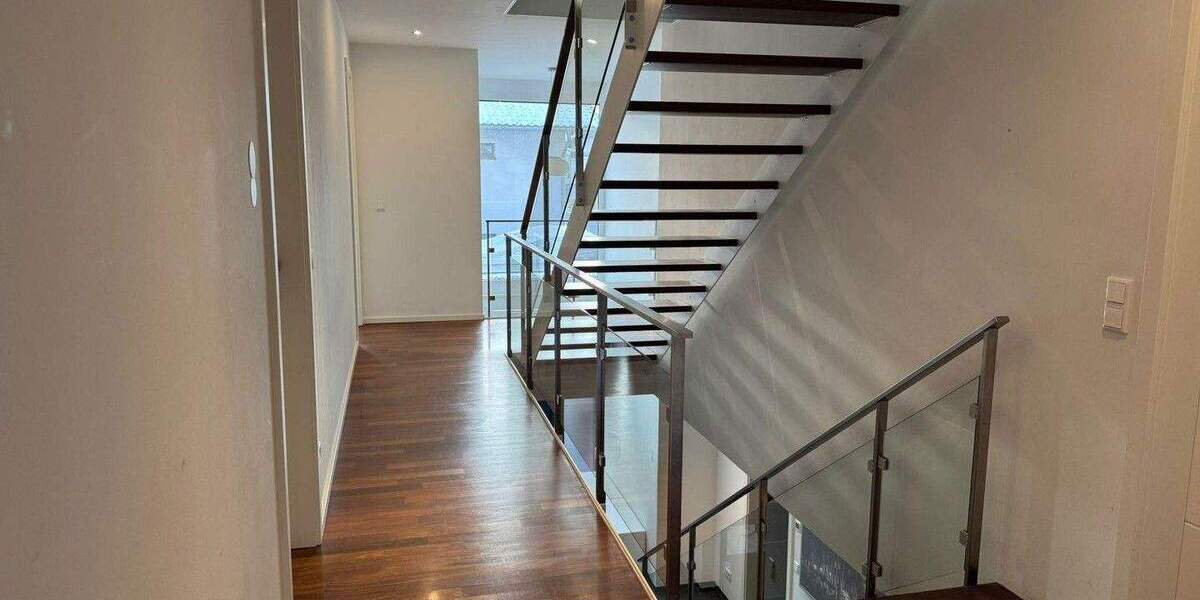 Einfamilienhaus Titisee-Neustadt Titisee - 1 Zimmer, 297 m&sup2;, 1.500.000&euro; | Angebot:25249239