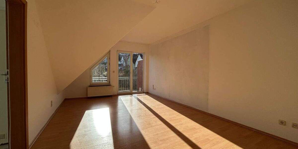 Etagenwohnung Rudolstadt Volkstedt - 4 Zimmer, 81 m&sup2;, 660&euro; | Angebot:25660569