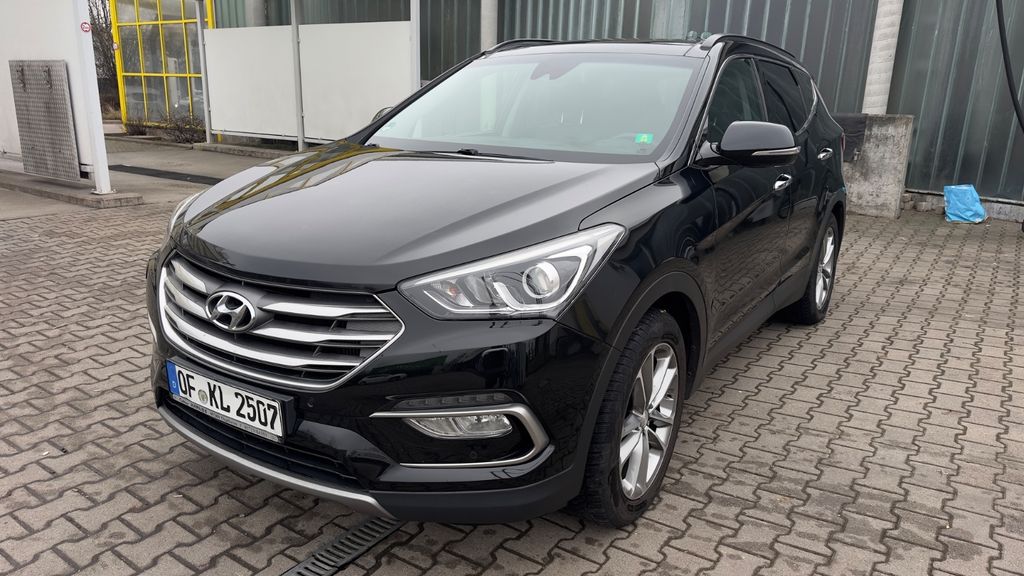 Hyundai SANTA FE 198.000 km 12.900 &euro; Langen 63225
