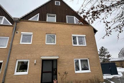 Wohnung Uelzen - 2 Zimmer, 65 m&sup2;, 560&euro; | Angebot:25060488