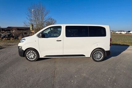 Opel Vivaro 152.000 km 15.000 &euro; Herzogenaurach 91074