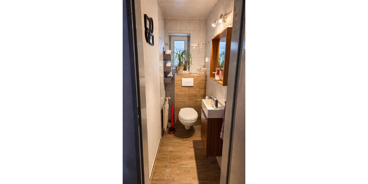 Etagenwohnung Wilhermsdorf - 4 Zimmer, 150 m&sup2;, 1.140&euro; | Angebot:26310229