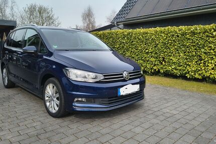 VW Touran 99.980 km 17.490 &euro; Uplengen 26670