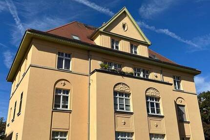 NEU - Hochwertige Denkmalschutzsanierung als 7-Familienhaus 2 zimmer