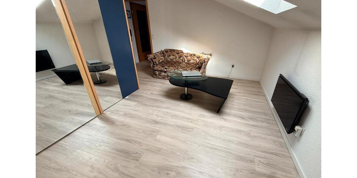 Dachgeschoßwohnung Veitsbronn - 2.5 Zimmer, 76 m&sup2;, 235.000&euro; | Angebot:27114926