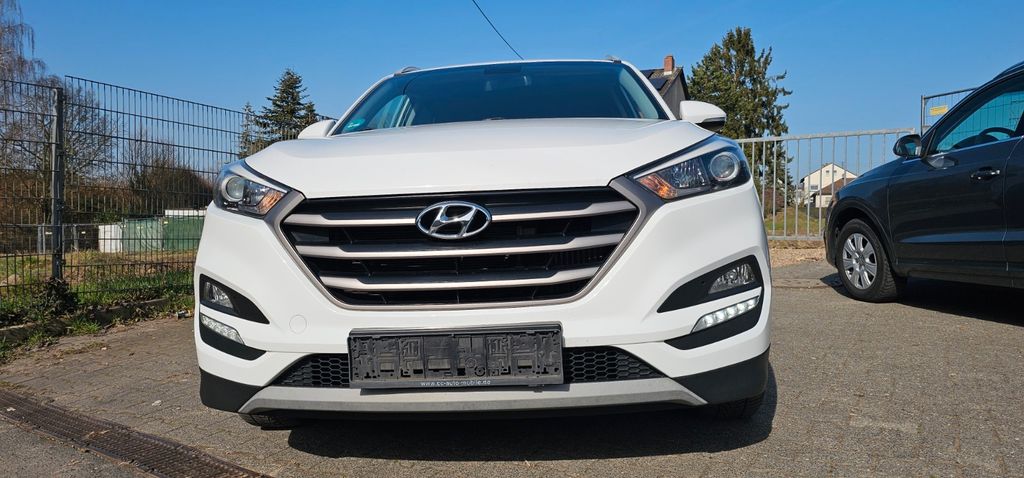 Hyundai TUCSON 186.542 km 10.700 &euro; Wiesbaden 65201
