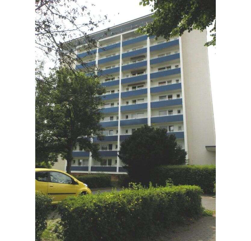 Wohnung zum Mieten in Stralsund 189,28 € 27.04 m²