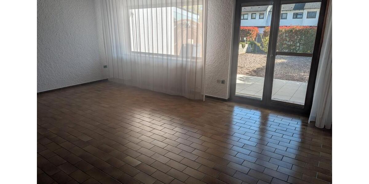 Reihenhaus Pfungstadt - 6.5 Zimmer, 155 m&sup2;, 1.590&euro; | Angebot:26035820