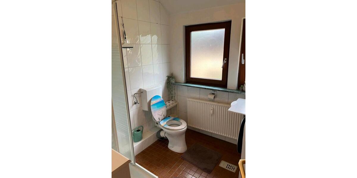 Einfamilienhaus mit 180 m2 Wohnfläche, voll unterkellert 7.5 zimmer