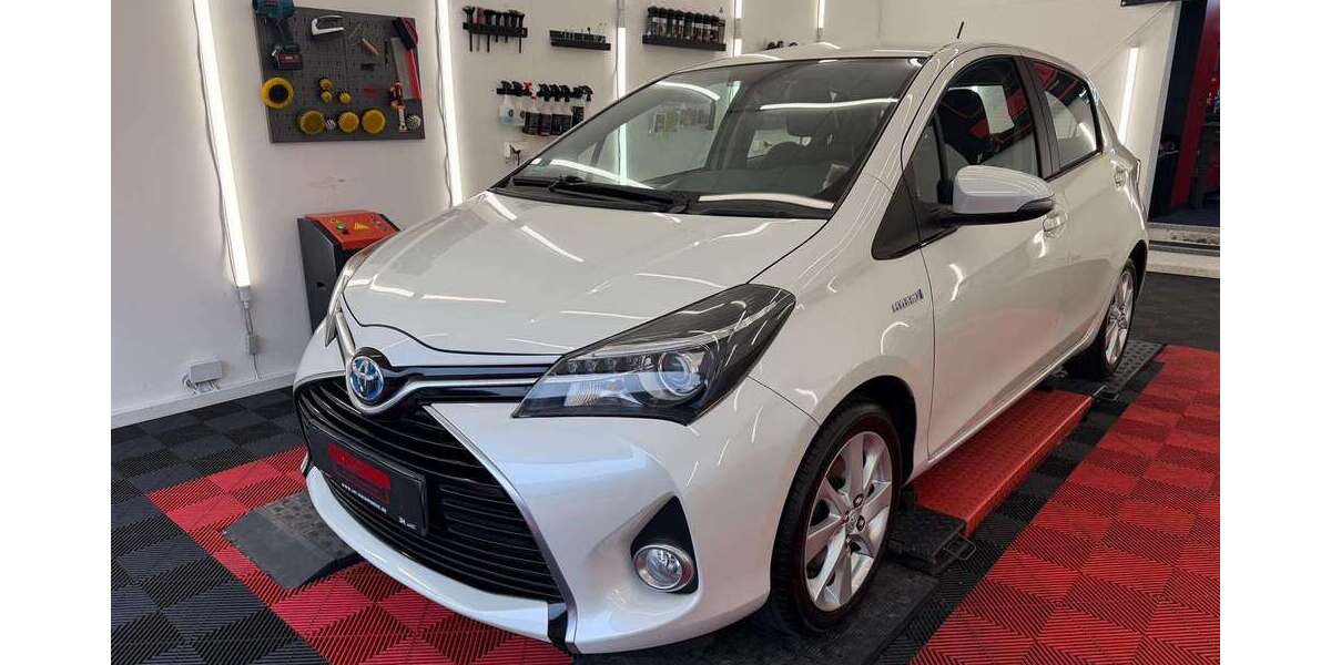 Toyota Yaris 83.500 km 10.999 &euro; Köln 50829