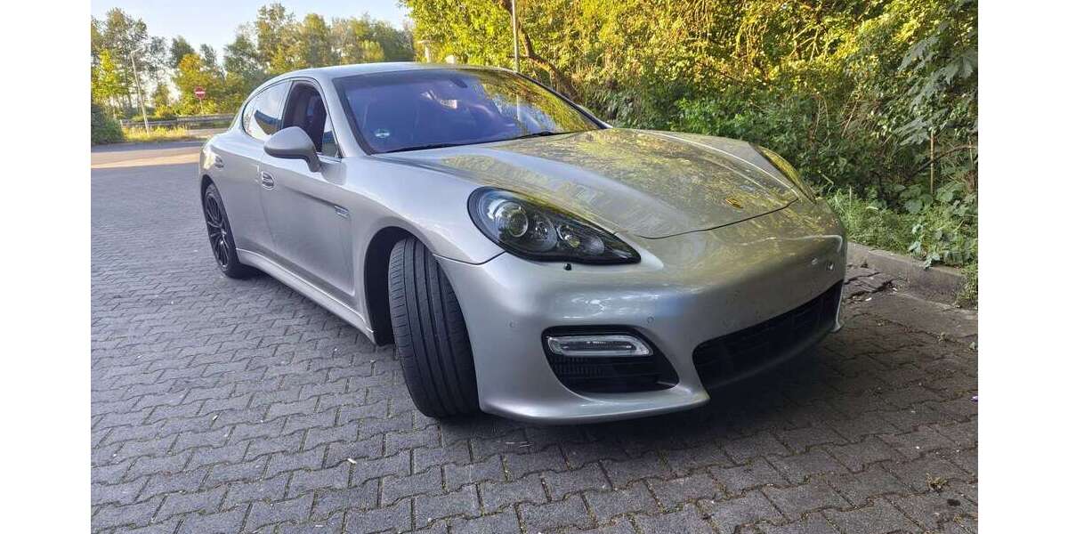 Porsche Panamera 212.000 km 31.000 &euro; Offenbach am Main 63071