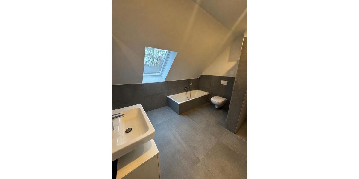 Doppelhaushälfte Hambühren - 3 Zimmer, 95 m&sup2;, 960&euro; | Angebot:26417094
