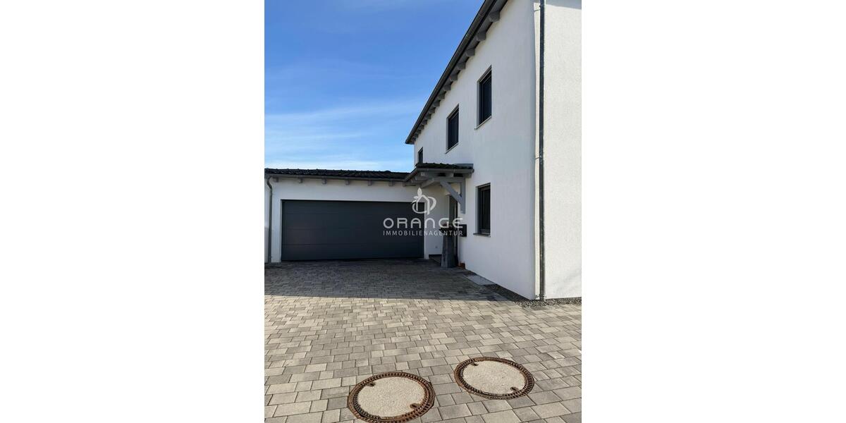 Einfamilienhaus Langquaid - 8 Zimmer, 260 m&sup2;, 1.800&euro; | Angebot:23861895