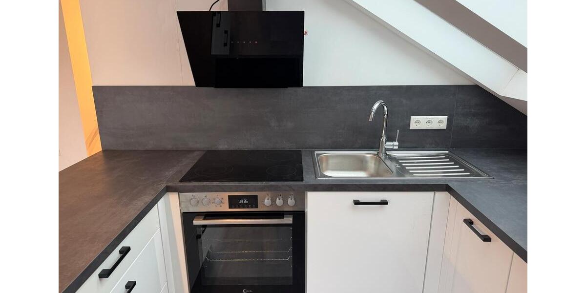 Dachgeschosswohnung in Meitingen 100qm +EBK 2 zimmer