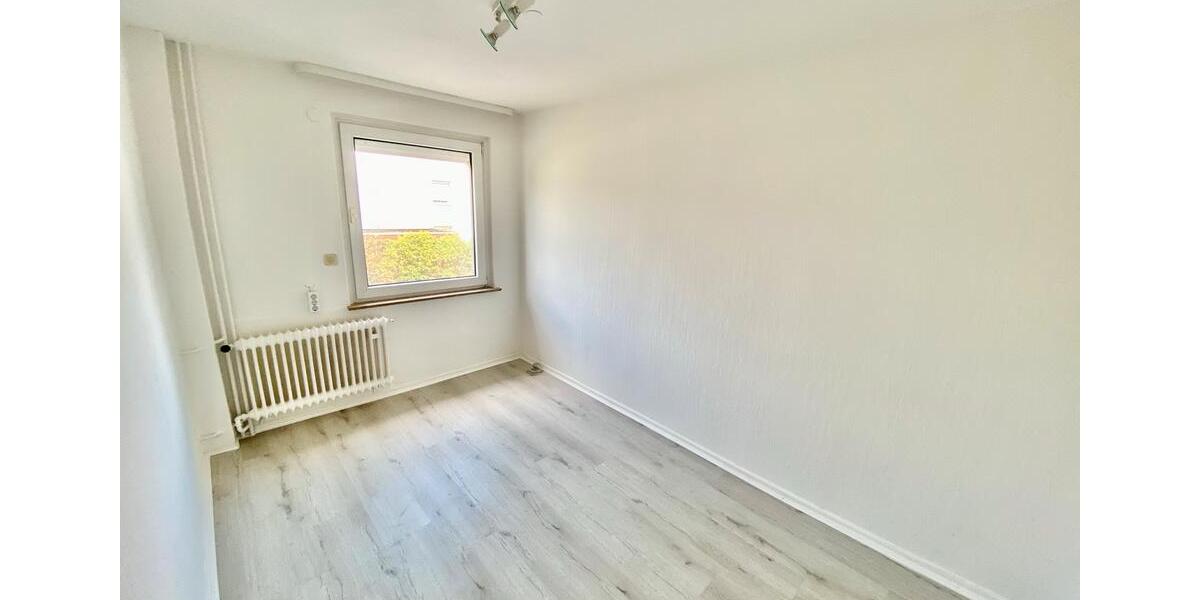 Reihenmittelhaus zur Miete mit Garten und Garage in Bothfeld 5 zimmer