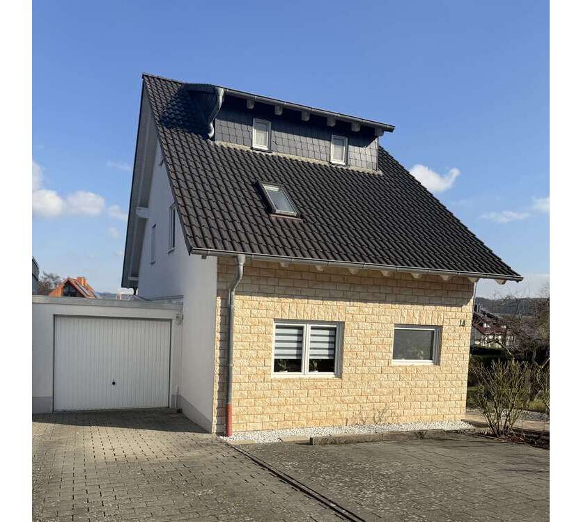 Haus zum Kaufen in Buseck 495.000 € 150 m²