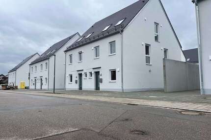 Haus zum Mieten in Rohrbach 2.100 € 156.87 m²