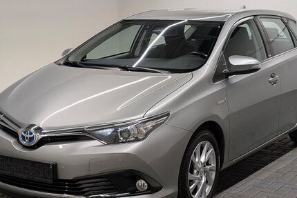 Toyota Auris 152.500 km 11.980 &euro; Langenweddingen 39171