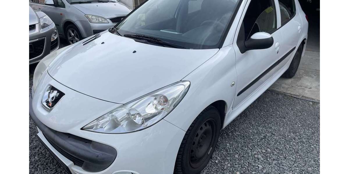 Peugeot 206 84.000 km 2.150 &euro; Dresden 01157