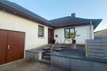 Haus Oerlinghausen - 6 Zimmer, 100 m&sup2;, 385.000&euro; | Angebot:27362426