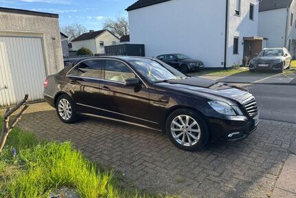 Mercedes 220