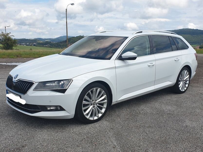 Skoda Superb 196.000 km 15.300 € Etschberg 66871