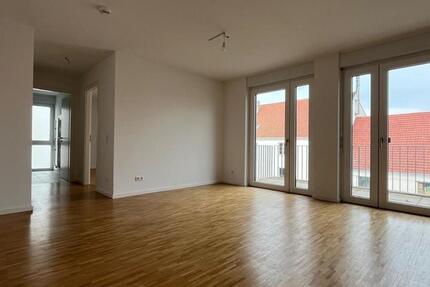 Wohnung Bad Friedrichshall - 2 Zimmer, 66 m&sup2;, 897&euro; | Angebot:26068584