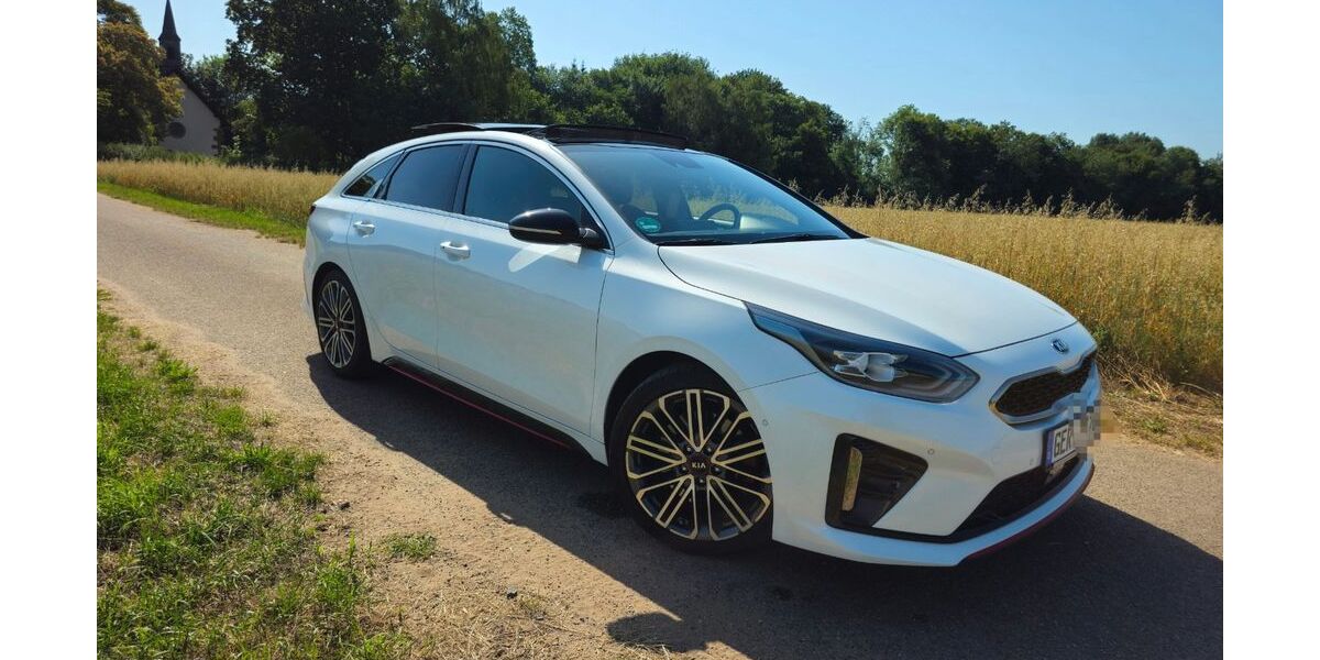 Kia pro ceed / ProCeed 92.200 km 21.500 &euro; Hatzenbühl 76770