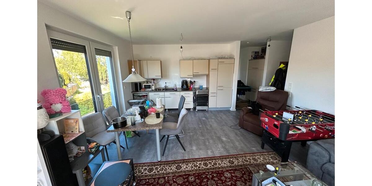 Etagenwohnung Bremerhaven Schiffdorferdamm - 3.5 Zimmer, 92 m&sup2;, 1.410&euro; | Angebot:26396712