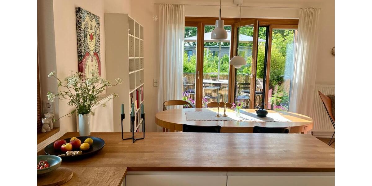 Dachgeschoßwohnung Ahrensburg - 3 Zimmer, 75 m&sup2;, 450.000&euro; | Angebot:27023905